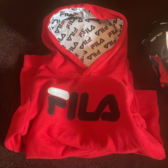 18 piece lot boys t-shirts hoodies and sweaters Fila, Lacoste, Vans, Champions - Picture 5 of 9